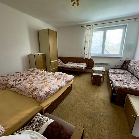 Chalupa V Zapadnych Tatrach Bobrovec Buitenkant foto