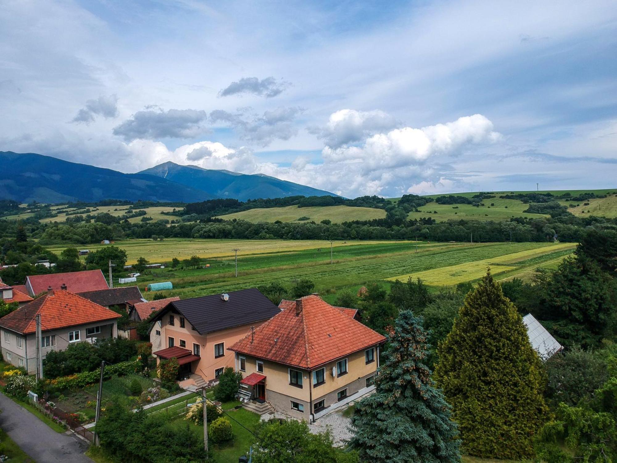 Chalupa V Zapadnych Tatrach Bobrovec Buitenkant foto